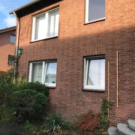 Ludwig 6 Apartment *